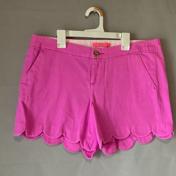 **Lilly Pulitzer** Scallop Hem Shorts 10 Pink - Picture 1 of 3